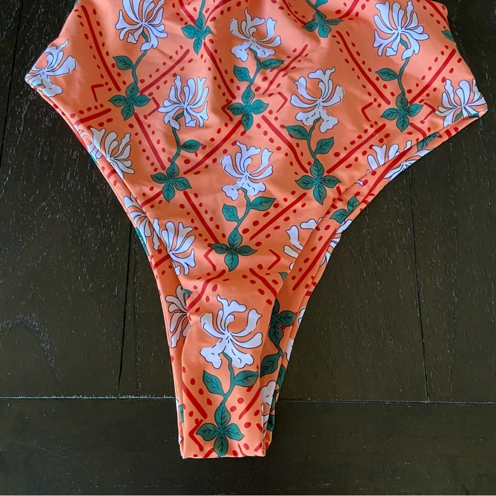 Women’s Moroccan Printed Swimsuit Cheeky Strappy Sarong NWOT Size Large Cover Up - Picture 8 of 13
